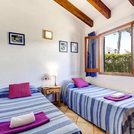 Gerard Villa, Cala Blanca Villa *