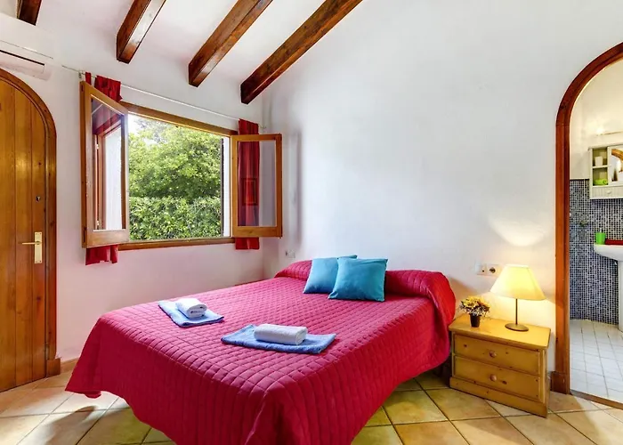 Gerard Villa, Cala Blanca فيلة *