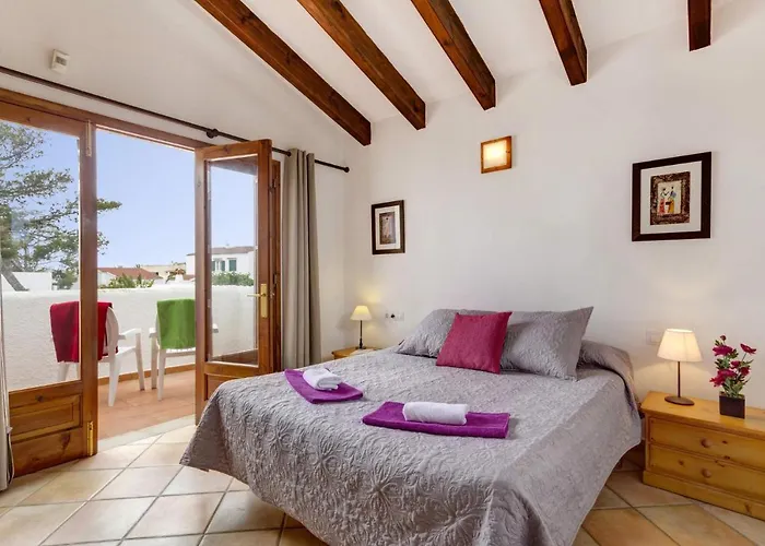 Willa Gerard Villa, Cala Blanca *